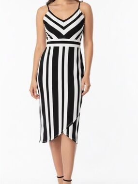 NWT BLACK AND WHITE SHEATH MIDI DRESS WITH SPAGHETTI STRAPS